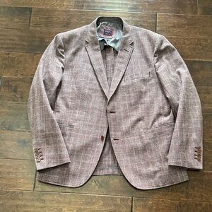 Untuck It Men's Checkered Blazer in Maroon and Gray